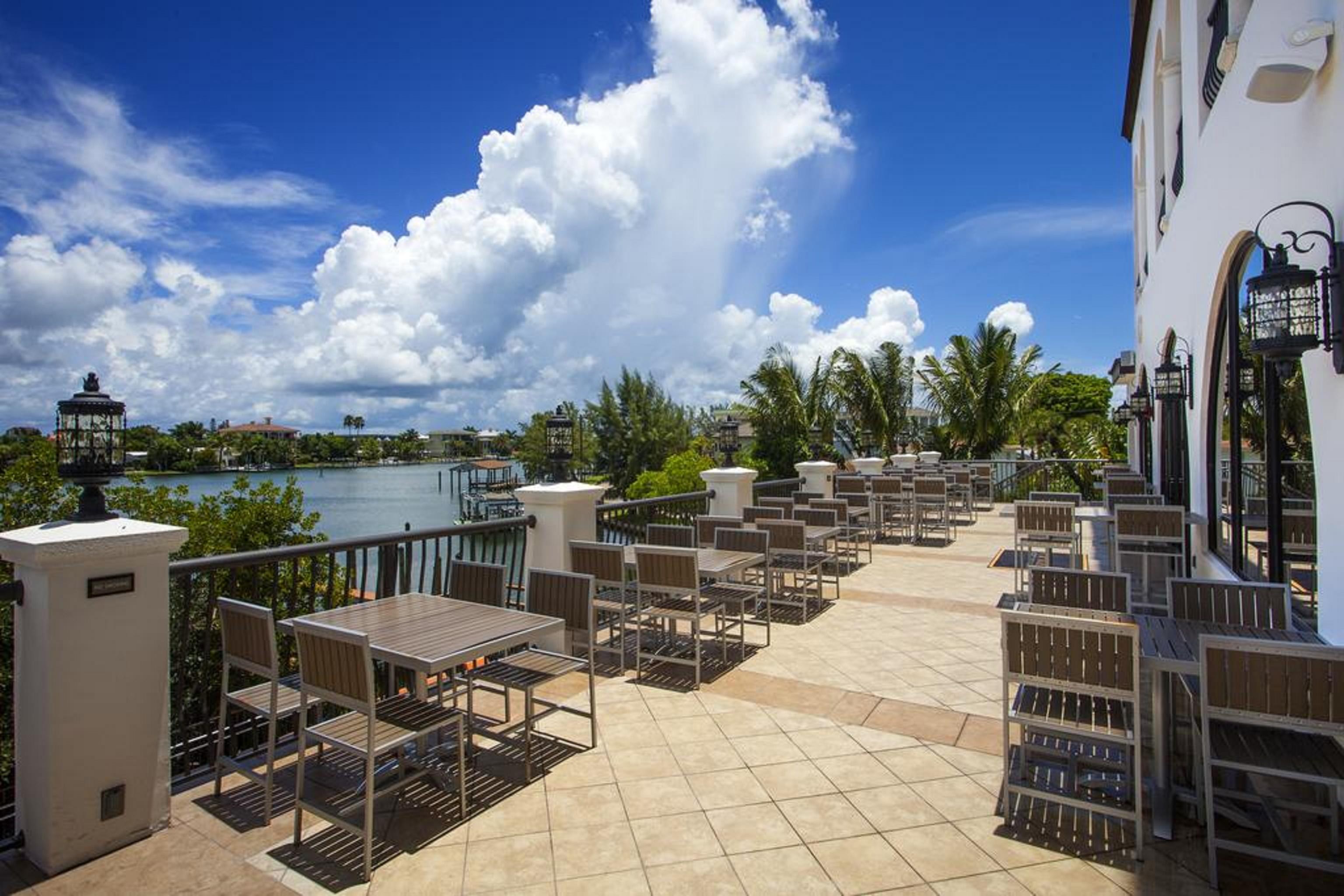 The Hotel Zamora St. Pete Beach Exterior photo